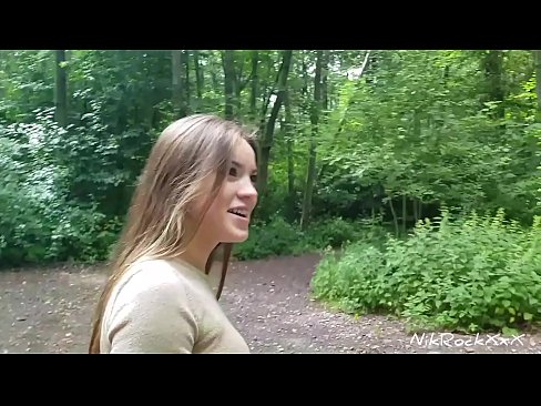 ❤️ Li vaig suggerir a l'Evelina que fotéssim en un lloc públic! Ella va dir que sí. Llavors la vaig follar pel cul i la vaig correr a la boca. Llavors es va enfadar. ❌ Vídeo de sexe a nosaltres ☑