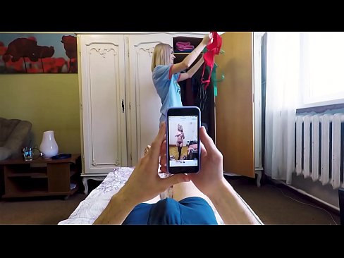 ❤️ La germanastra va fer esmenar el seu germà just abans que la mare tornés a casa ❌ Vídeo de sexe a nosaltres ☑